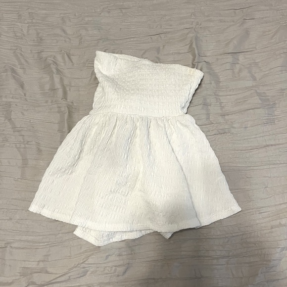 White sleeveless babydoll tube top - Picture 1 of 3